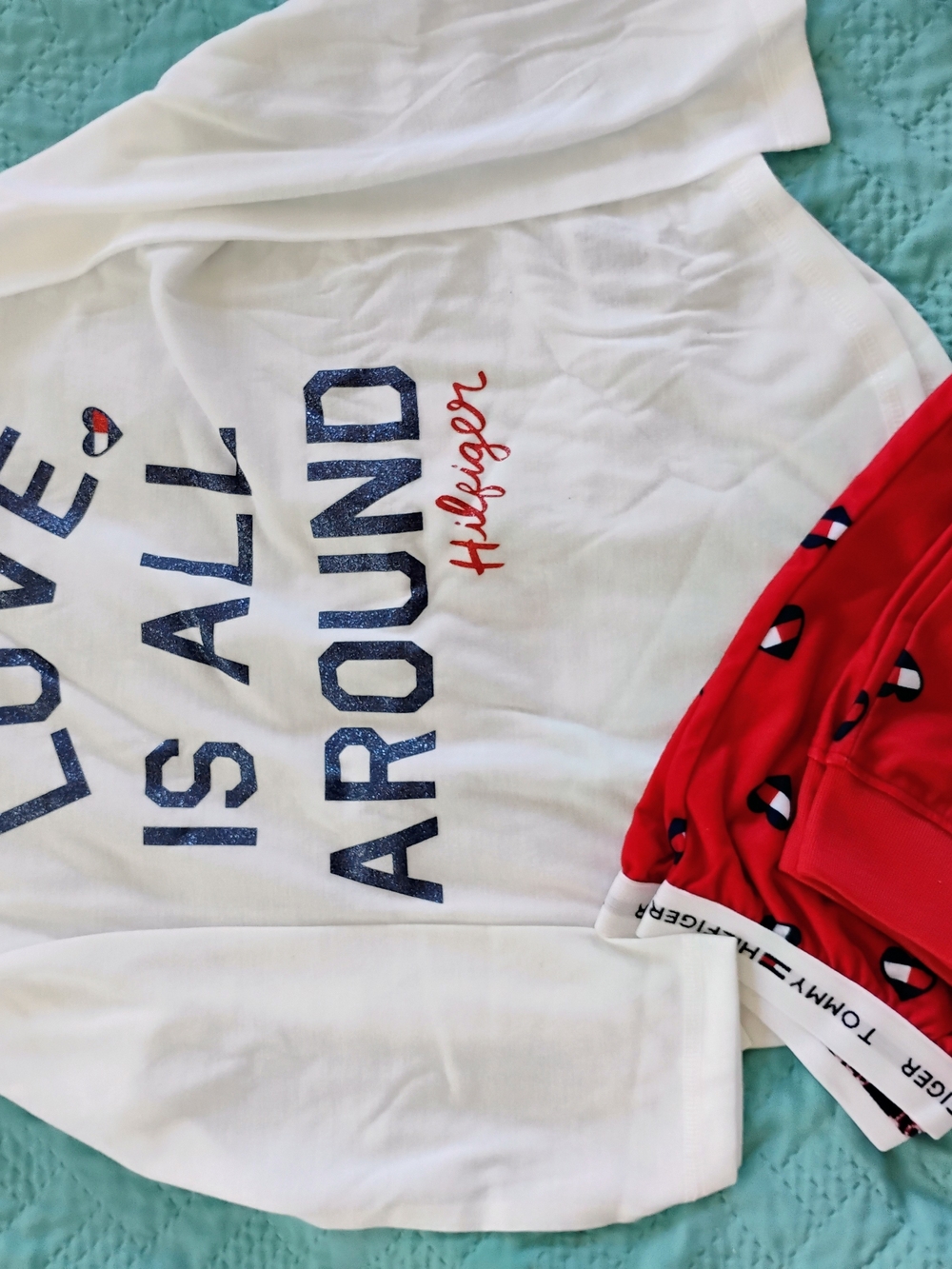Tommy Hilfiger Kids White and Red Pajama Set
